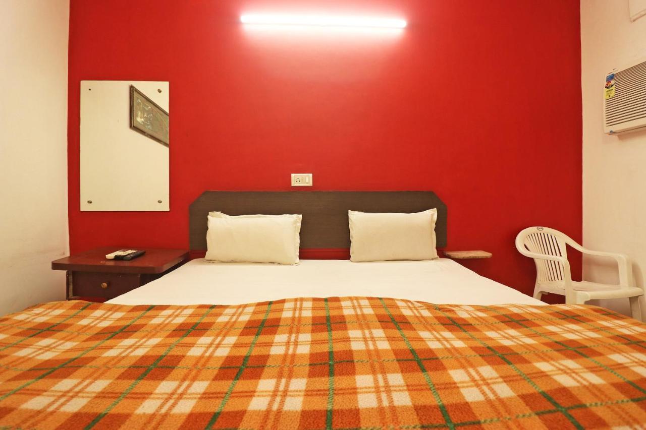Spot On 48690 Hotel Host 阿格拉 外观 照片
